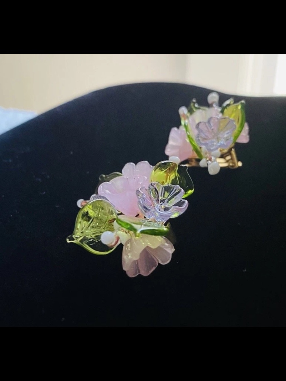 Vintage Germany Cluster Floral Clip On Earrings Beads Flower Pink Hawaiian Tulip - Picture 2 of 5